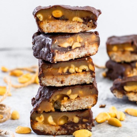 The Best Vegan Snickers Bars - Recipe photo by KlaraW