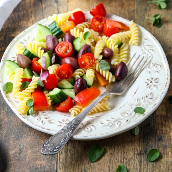 Greek Pasta Salad - Recipe photo by the food blog