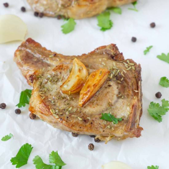 Keto garlic butter pork chops - Recipe photo by HereToCook