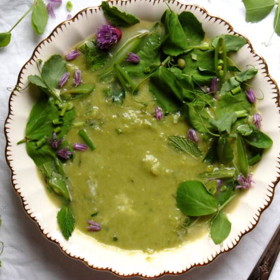 Fresh Spring Pea Soup - Recipe photo by Unpeeled Journal