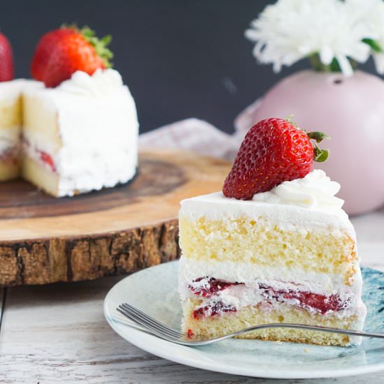 Japanese Strawberry Shortcake - Recipe photo by cookingwithteamj