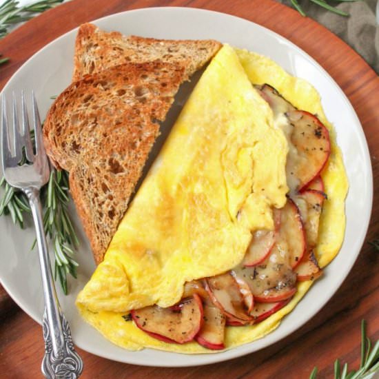Apple & White Cheddar Omelet - Recipe photo by fANNEtastic food
