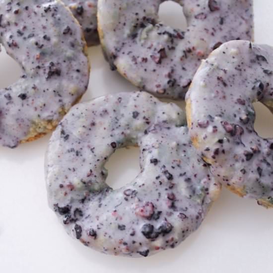 Blueberry Donuts - Recipe photo by justastasty