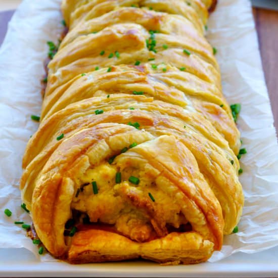 Eggs Benedict Breakfast Braid - Recipe photo by EasyBudgetRecipes