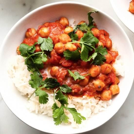 Vegan Butter Chickpeas - Recipe photo by lindseyeatsla