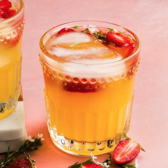 Strawberry Pineapple Mango Cocktail - Recipe photo by lindseyeatsla