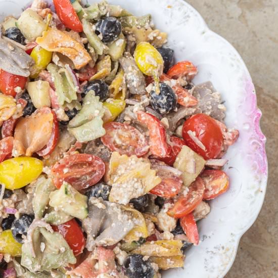 Creamy Greek Pasta Salad - Recipe photo by HIldaskitchenblog