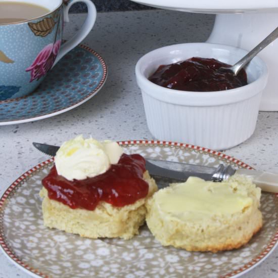 Classic British Scones - Recipe photo by chezlerevefrancais