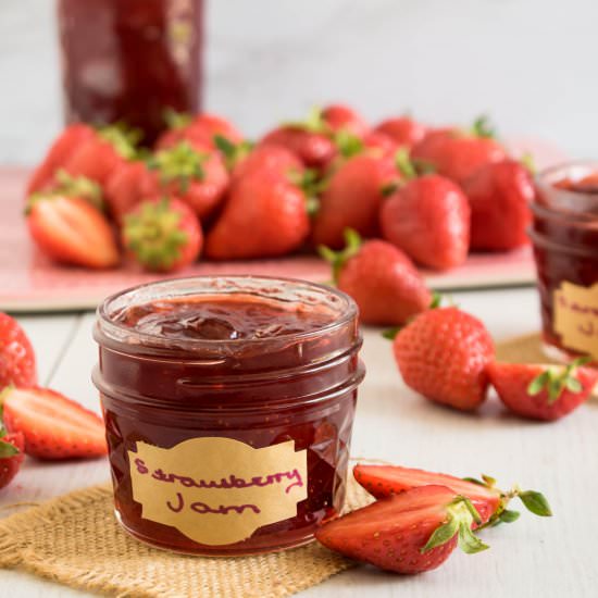 Homemade Strawberry Jam - Recipe photo by Cakes By Chichi