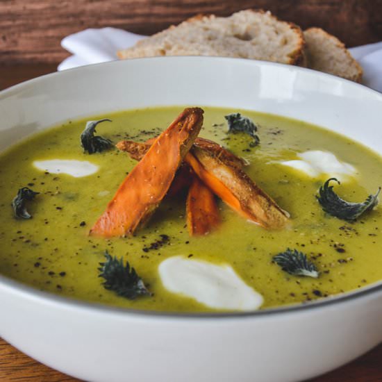 Broccoli & Nettle Soup - Recipe photo by cheflukaszbabral