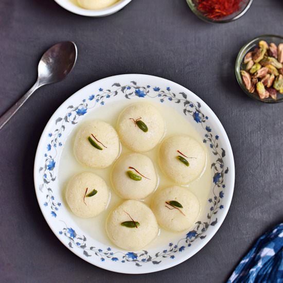 Rasgulla - Recipe photo by Palates Desire