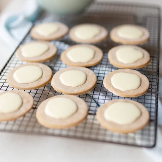 Crunchy Gluten Free Sugar Cookies - Recipe photo by kidseatbyshanai