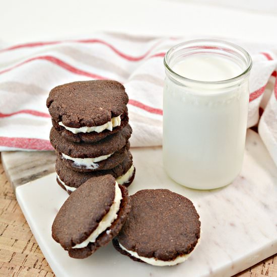 Gluten-Free Keto Oreo Cookies - Recipe photo by littlebitrecipes