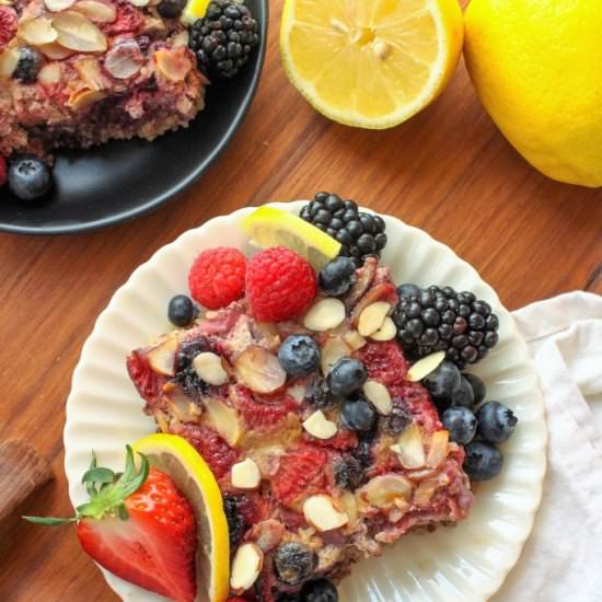 Berry Lemon Quinoa Breakfast Bake - Recipe photo by fANNEtastic food