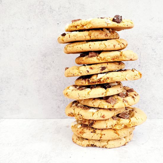 Chewy Chocolate Chip Cookies - Recipe photo by FeastGloriousFeast