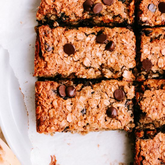 Healthy Banana Bread Granola Bars - Recipe photo by laushealthylife