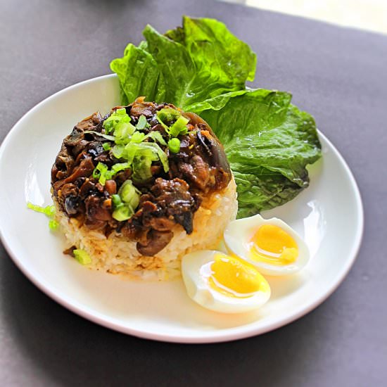 Steamed Chicken Mushroom Rice - Recipe photo by piggyout