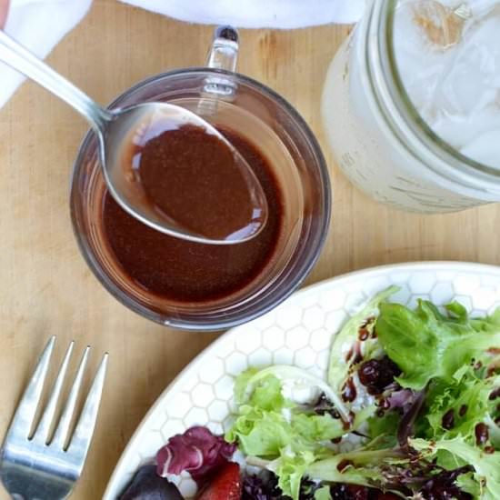 Easy balsamic jam dressing - Recipe photo by caramelandcashews
