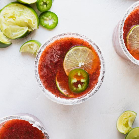low-carb strawberry basil margarita - Recipe photo by StemandSpoon