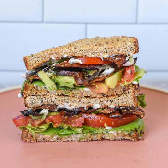 THE BEST VEGAN BLT SANDWICH - Recipe photo by HerbivoresKitchen