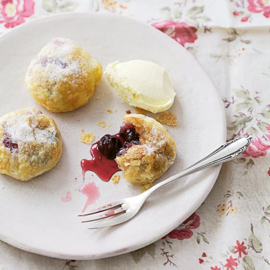 Cherry & Blueberry Eccles Cakes - Recipe photo by sweetliving2