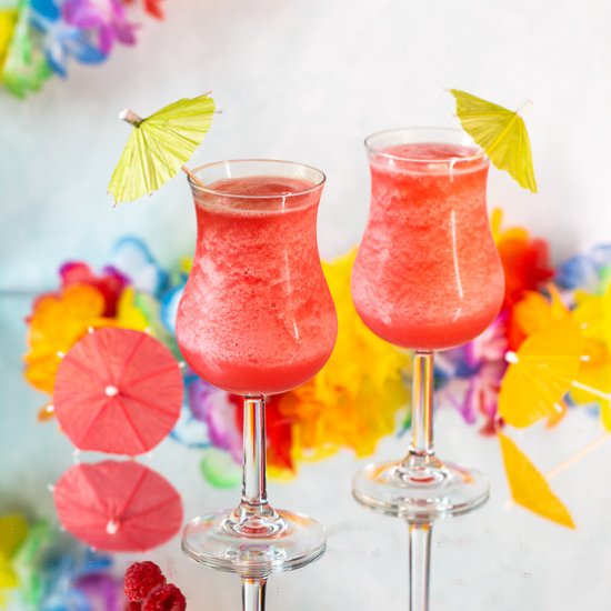 Frozen Raspberry Daiquiri - Recipe photo by sidewalkshoes