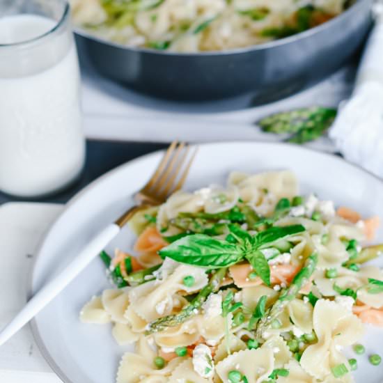 Springtime Asparagus & Peas Pasta - Recipe photo by HouseofKerrs.com
