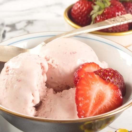 Roasted Strawberry Ice Cream - Recipe photo by MyIndianStove