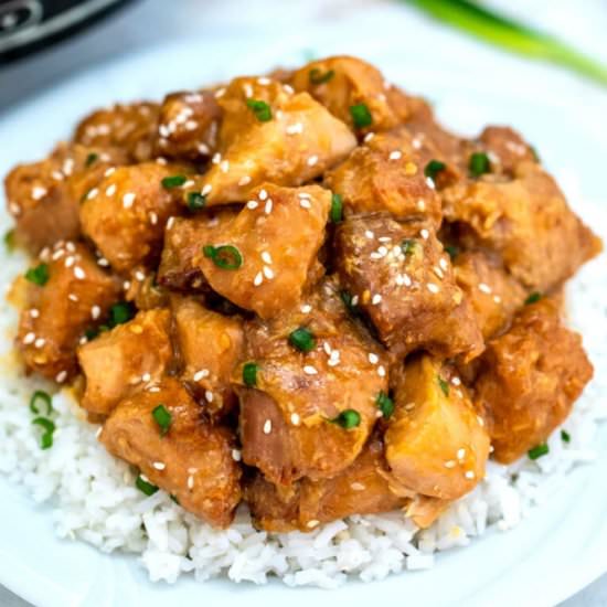 Slow Cooker Sesame Chicken - Recipe photo by peasandpeonies
