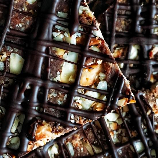 Coconut, almond & chocolate no bar - Recipe photo by myfoodmemoirs