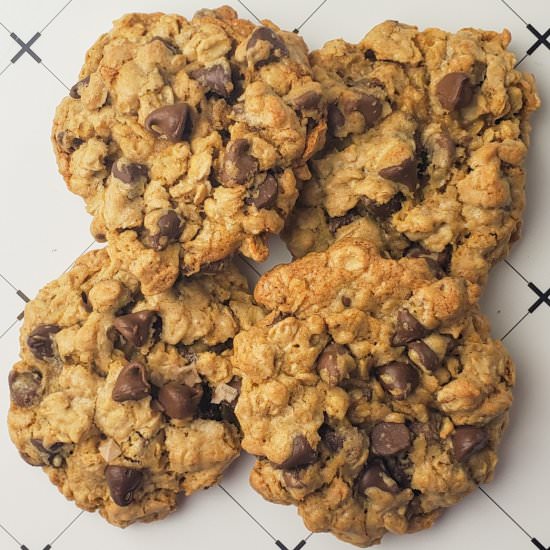 Oatmeal Chocolate Chip Cookies - Recipe photo by southernandmodern.com