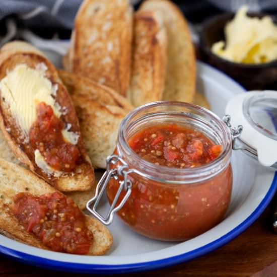 Tomato Chilli Relish - Recipe photo by dinnertwist