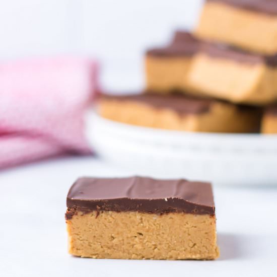 Peanut Butter Bars - Recipe photo by Azestybite