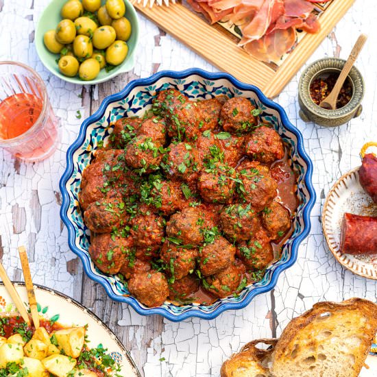 Spanish Meatballs - Recipe photo by supergoldenbakes