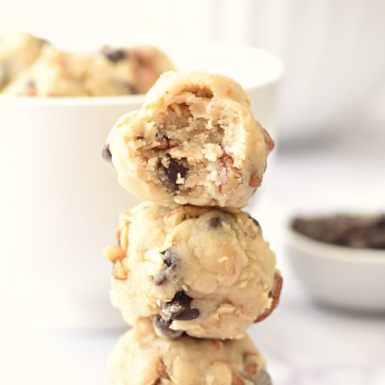 Edible Cookie Dough Bites - Recipe photo by Elke living