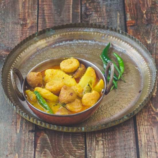 Aloo Bori Jhal Bengali way - Recipe photo by anindya0909
