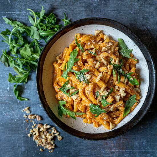 Creamy Roasted Red Pepper Pasta - Recipe photo by skinnyspatula