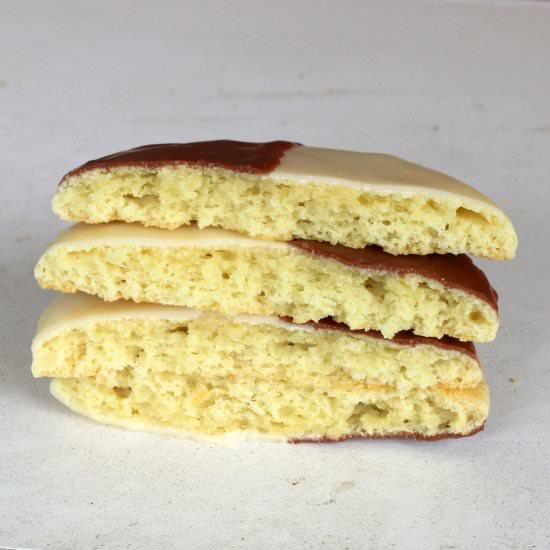 Black and White Cookies - Recipe photo by 5 star cookies