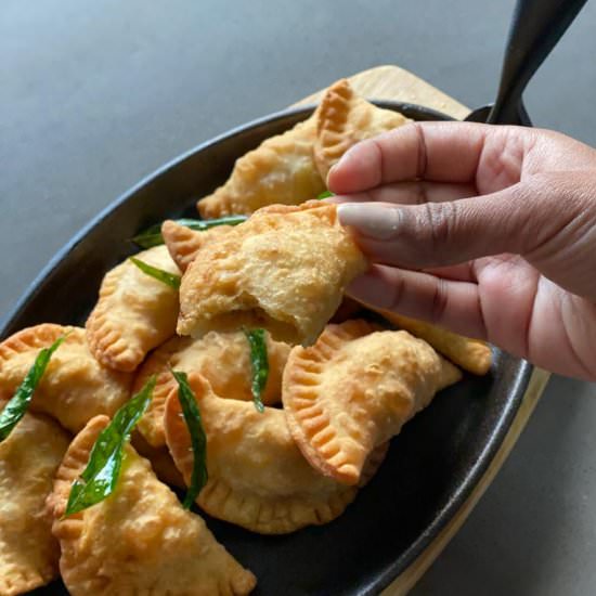 Sri Lankan Curry Puffs - Recipe photo by Foodvoyageur