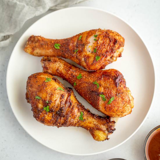 Grilled Chicken Drumsticks - Recipe photo by thegrillingguide