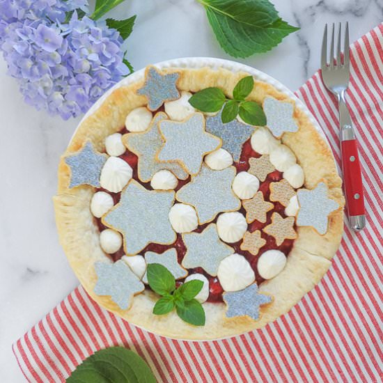 Red, White, & Blue Strawberry Pie - Recipe photo by House of Elyn Ryn