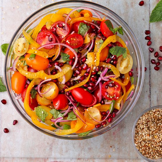 Tomato & pomegranate salad - Recipe photo by veganwithgusto