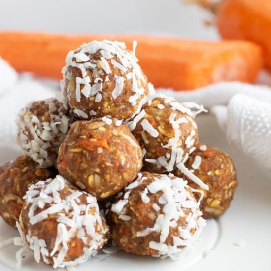 Carrot Cake Energy Bites - Recipe photo by SuchASweetheart