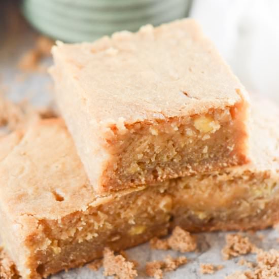 Gluten-Free Banana Blondies - Recipe photo by itsnotcomplicatedrecipes