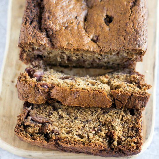 Vegan banana strawberry bread - Recipe photo by Mandy Sneaky Veg