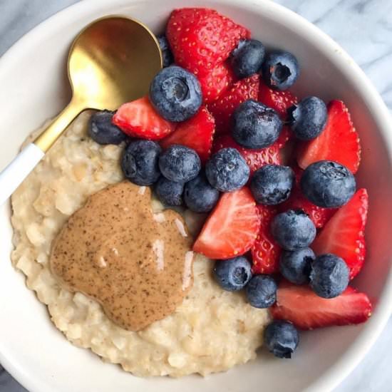Vanilla Cauliflower Protein Oatmeal - Recipe photo by livlabelfree