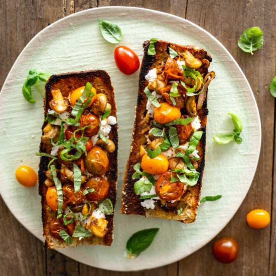 Ricotta Toast with Sautéed Mushroom - Recipe photo by themintytomato