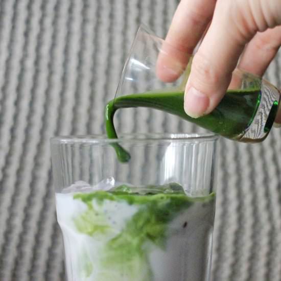Iced Blueberry Matcha Latte - Recipe photo by seeksatiation