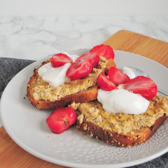 Pumpkin toasts with strawberries - Recipe photo by rabarbarowo
