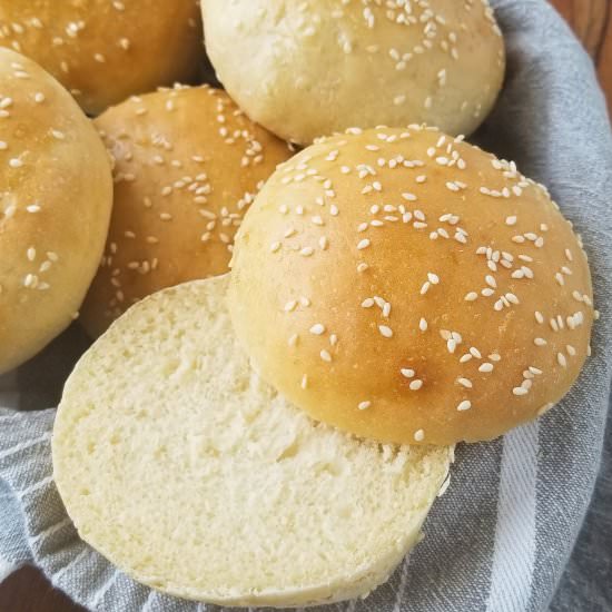 hamburger buns - Recipe photo by amandacooksandstyles